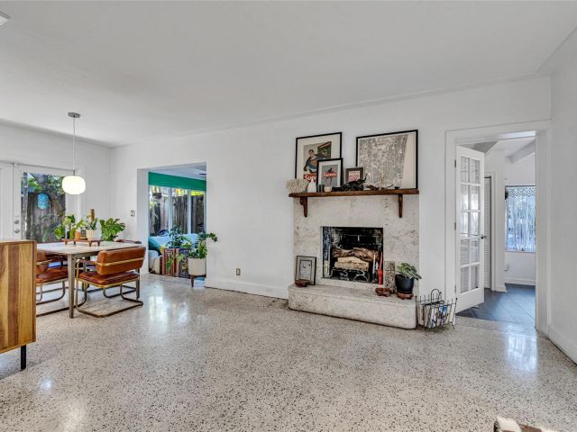 Home for sale at 1600 NE 16th St - photo 5780592