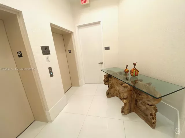 Apartment for rent  Unit #4207 - photo 5852733