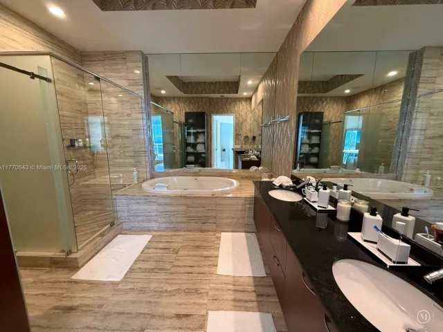 Apartment for rent  Unit #4207 - photo 5852720