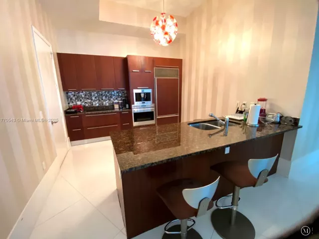 Apartment for rent  Unit #4207 - photo 5852725