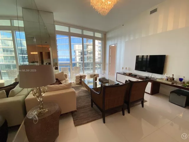 Apartment for rent  Unit #4207 - photo 5852727