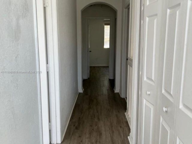 Home for rent at 2712 SE 15th Pl 148 - photo 5788174