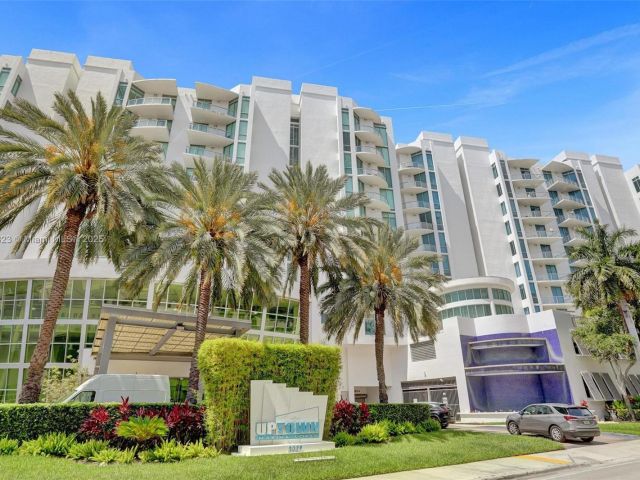 Apartment for sale  Unit #319 - photo 5779970