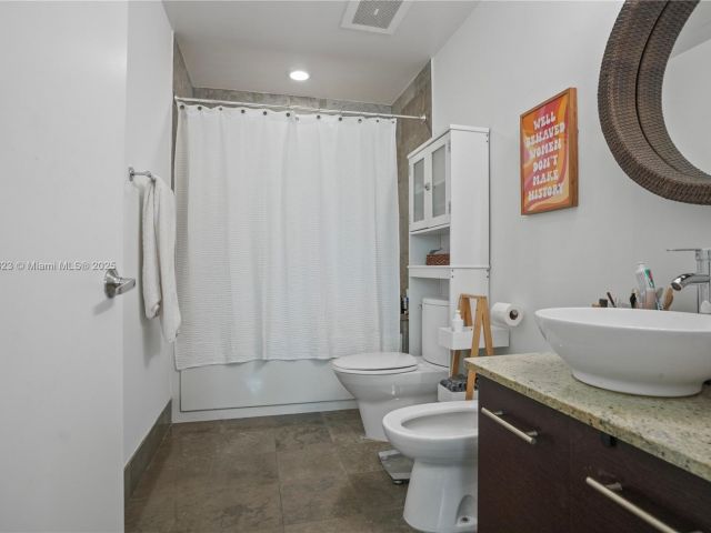 Apartment for sale  Unit #319 - photo 5856423