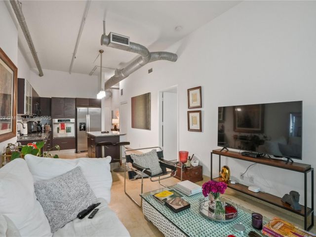 Apartment for sale  Unit #319 - photo 5856434