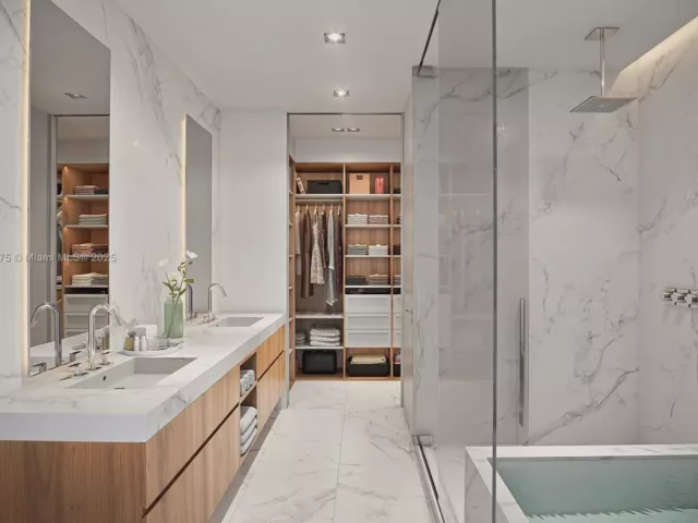 Apartment for sale  Unit #4801 - photo 5790193