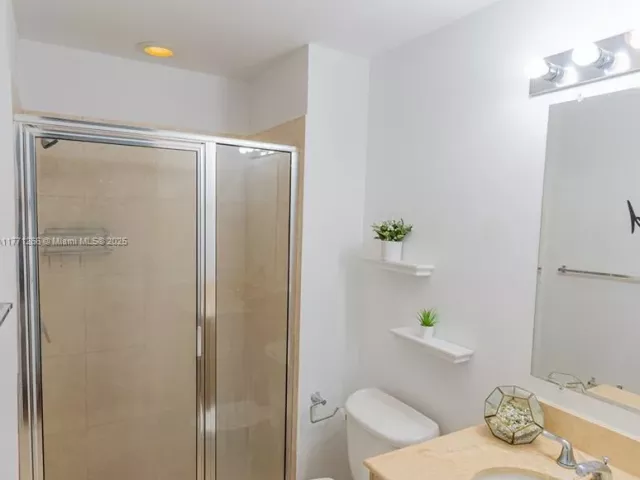 Apartment for sale  Unit #1001 - photo 5788665