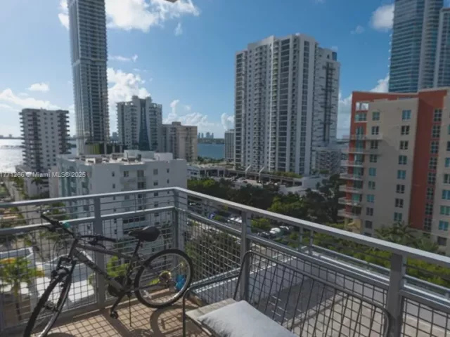 Apartment for sale  Unit #1001 - photo 5788669