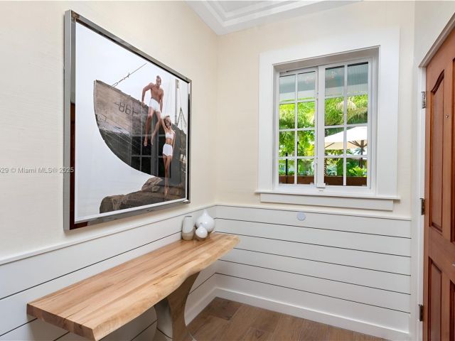 Home for sale at 2575 Pine Tree Dr - photo 5790328