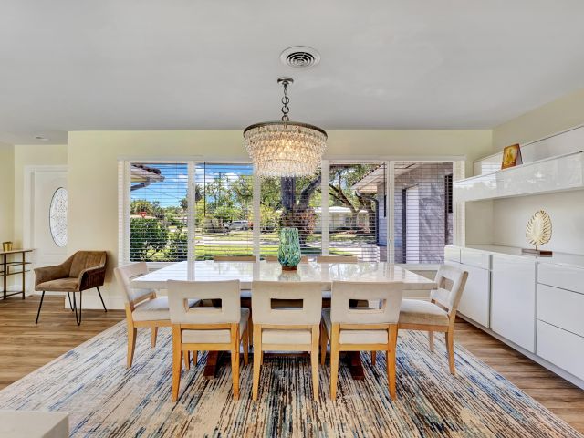 Home for rent at 701 W Royal Palm Road - photo 5821339