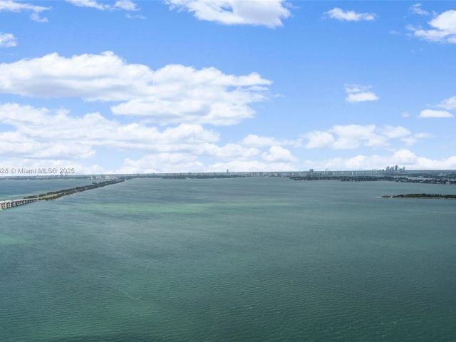 Apartment for rent  Unit #3505 - photo 5800543