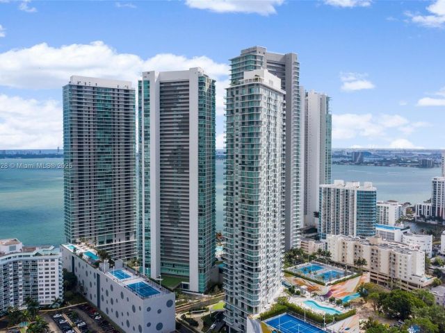 Apartment for rent  Unit #3505 - photo 5800544