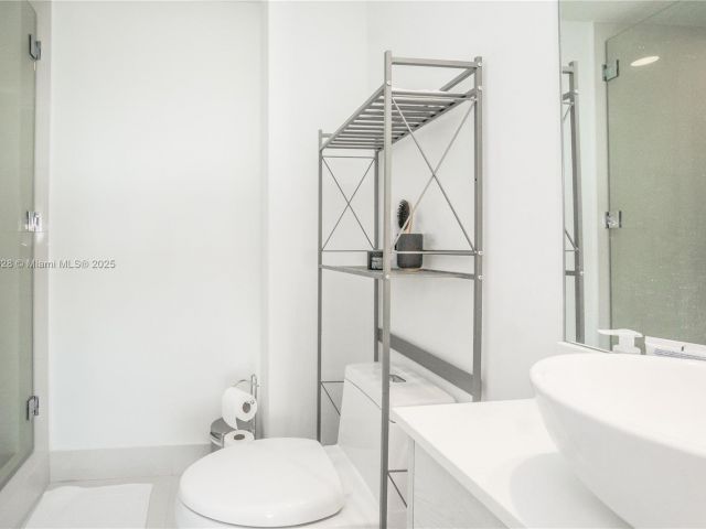 Apartment for rent  Unit #3505 - photo 5800545