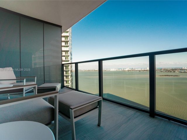 Apartment for rent  Unit #3505 - photo 5800550