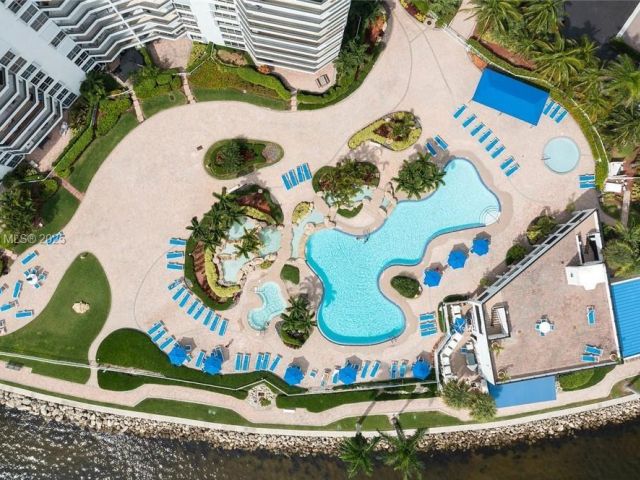 Apartment for sale  Unit #1210 - photo 5796523