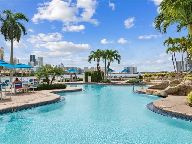 Apartment for sale  Unit #1210 - photo 5796525