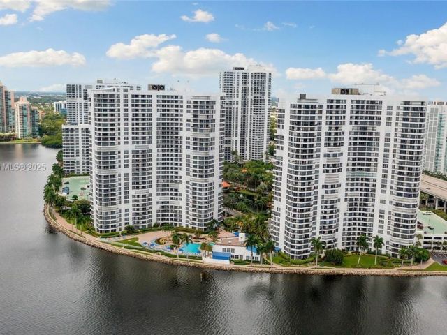 Apartment for sale  Unit #1210 - photo 5796530