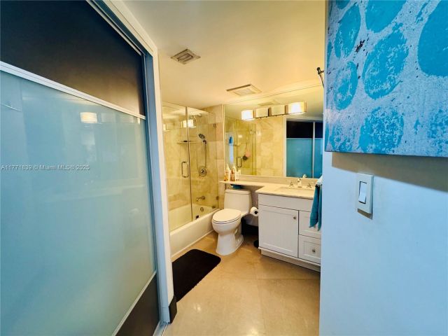 Apartment for sale  Unit #1210 - photo 6028164