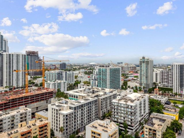 Apartment for sale  Unit #2104 - photo 5800859