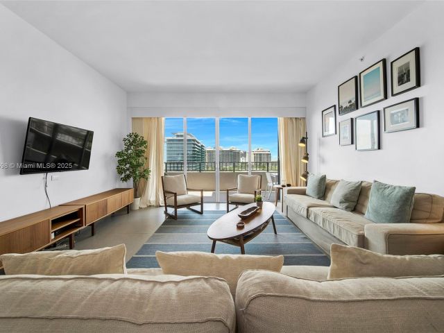 Apartment for rent  Unit #827 - photo 5800226