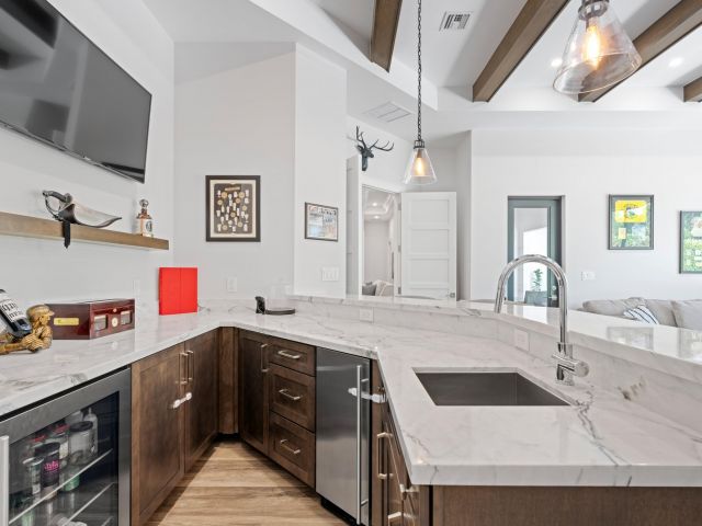 Home for sale at 1707 SW 6th Avenue - photo 6015209