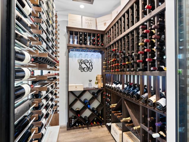 Home for sale at 1707 SW 6th Avenue - photo 6015213