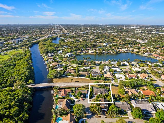 Home for sale at 1707 SW 6th Avenue - photo 6015220