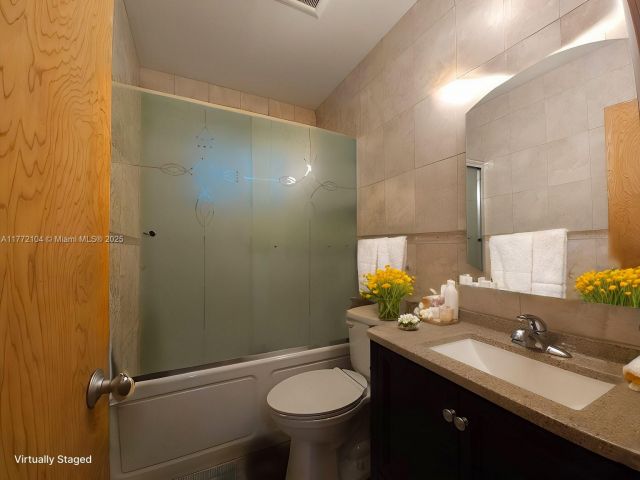 Home for sale at 4014 Johnson St - photo 5798191