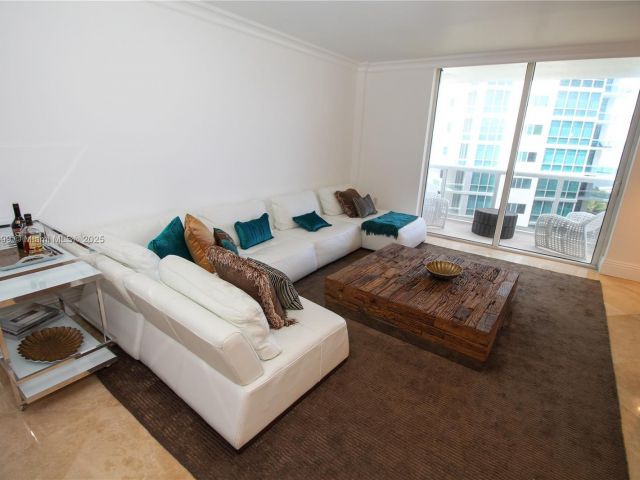 Apartment for sale  Unit #833 - photo 5811438