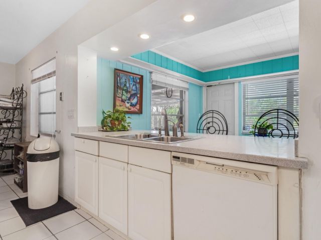 Home for sale at 5713 NE 17th Ave - photo 5800724