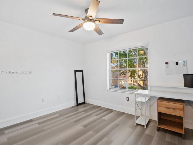 Home for sale at 518 NW 130th Way - photo 5806471