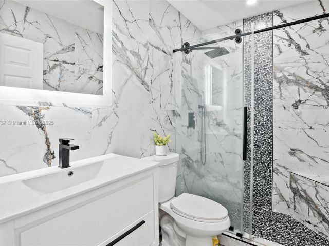 Home for sale at 518 NW 130th Way - photo 5806472