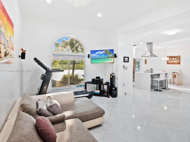 Home for sale at 518 NW 130th Way - photo 5806485