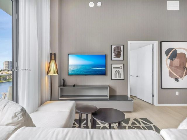 Apartment for sale  Unit #R406 - photo 5811913