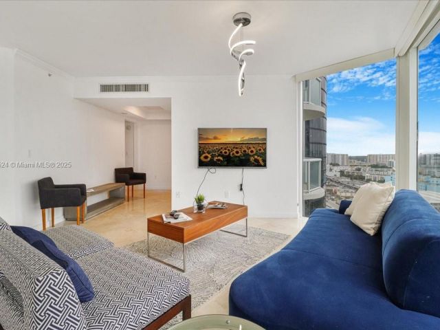 Apartment for sale  Unit #2404 - photo 5836892