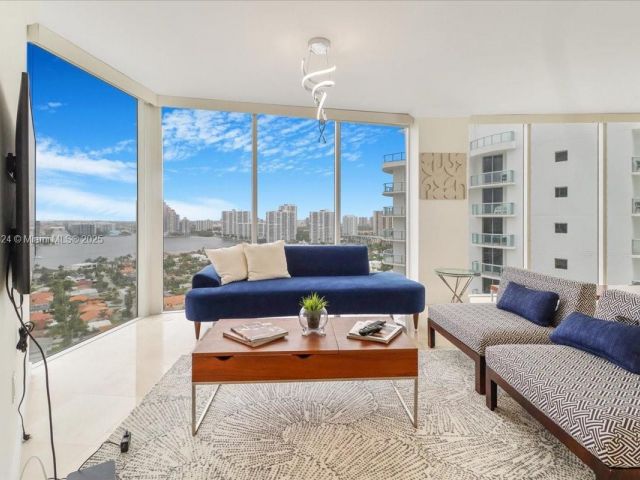 Apartment for sale  Unit #2404 - photo 5836895