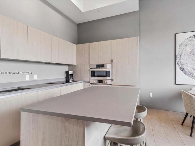 Apartment for rent  Unit #R406 - photo 5811905