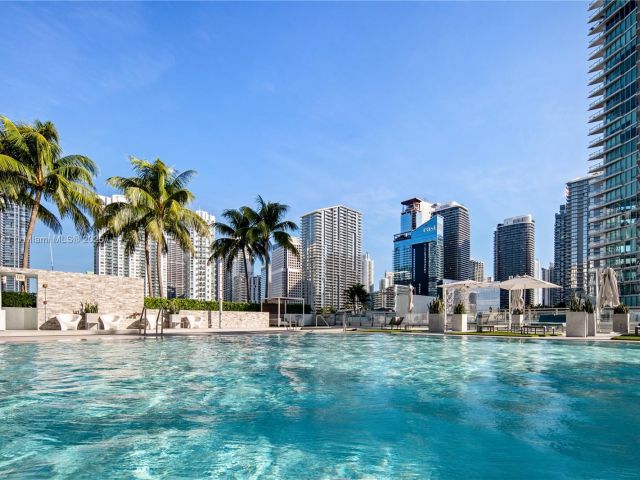 Apartment for sale  Unit #4103 - photo 5805871