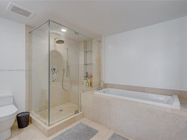 Apartment for rent  Unit #4809 - photo 5811702