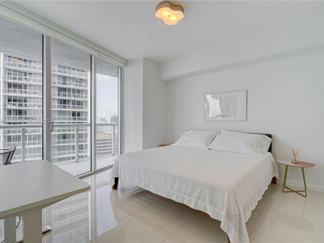 Apartment for rent  Unit #4809 - photo 5811706