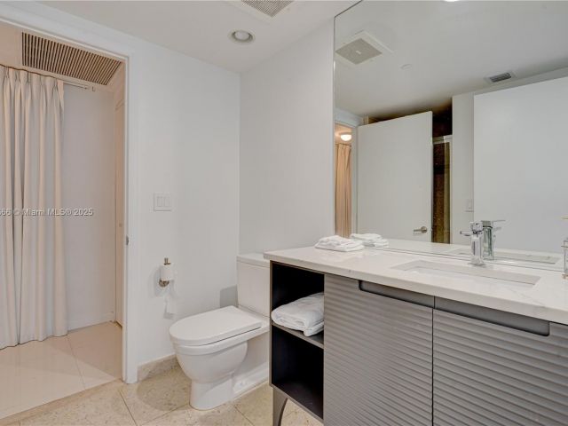 Apartment for rent  Unit #4809 - photo 5811708