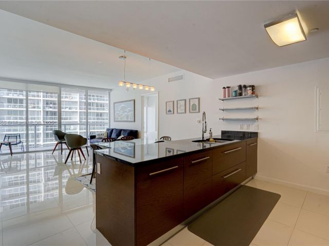 Apartment for rent  Unit #4809 - photo 5811712