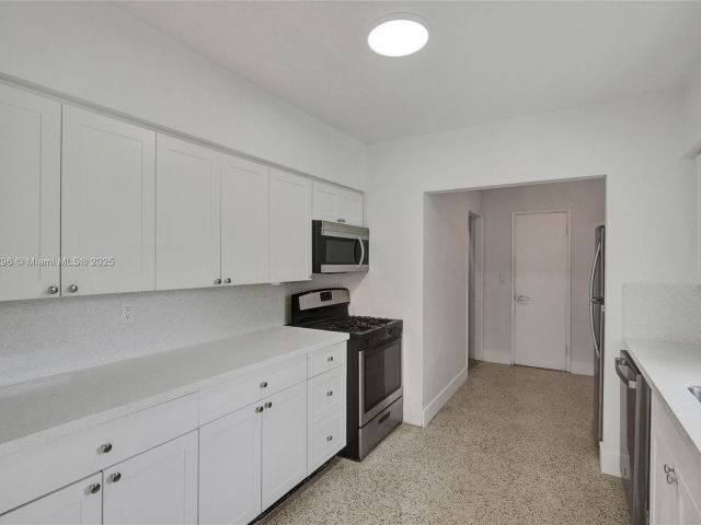 Home for sale at 2125 Alamanda Dr - photo 5808238