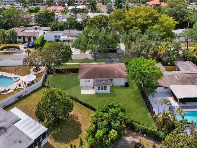 Home for sale at 2125 Alamanda Dr - photo 5808253