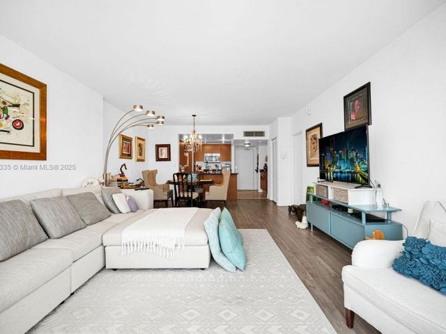 Apartment for sale  Unit #312 - photo 5811465