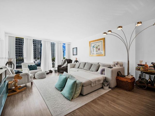 Apartment for sale  Unit #312 - photo 5811468