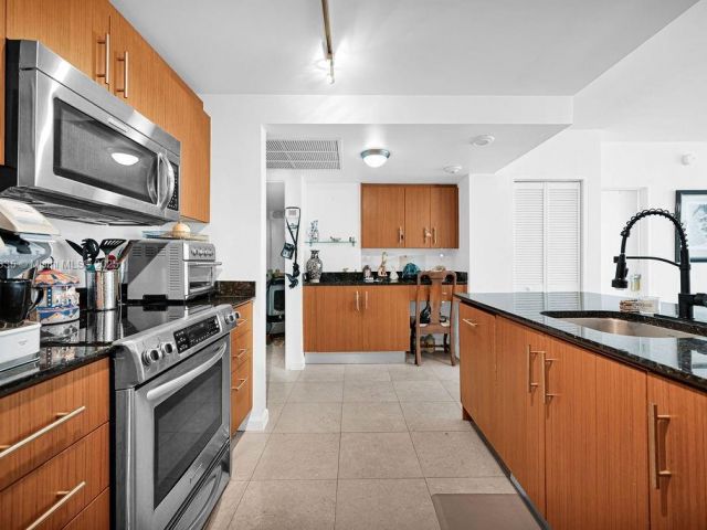 Apartment for sale  Unit #312 - photo 5811470