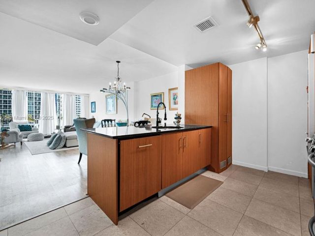 Apartment for sale  Unit #312 - photo 5811471