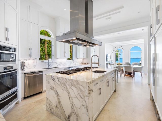 Home for sale at 4340 N Bay Rd - photo 6230320