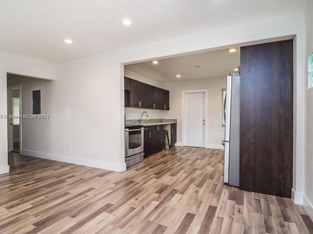 Home for sale at 2542 Fillmore St - photo 5874761